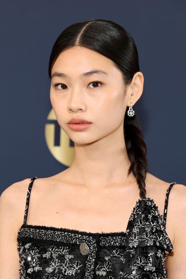 Hoyeon Jung Stuns in Louis Vuitton at SAG Awards