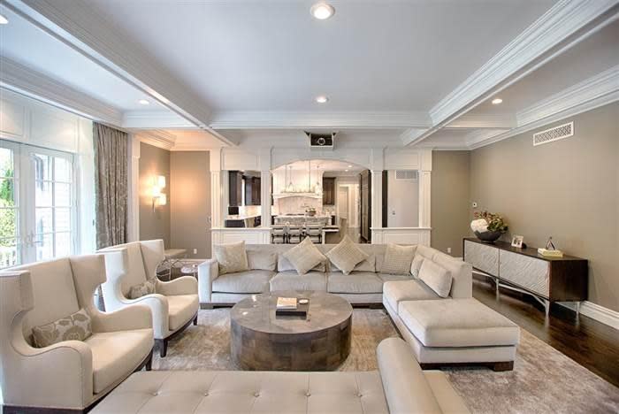 Kevin Jonas relists New Jersey pad