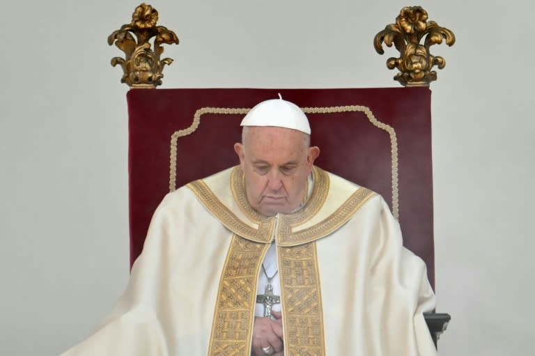 El papa Francisco preside una misa en la plaza de San Marco de Venecia, en Italia, el 28 de abril de 2024 (Alberto Pizzoli)