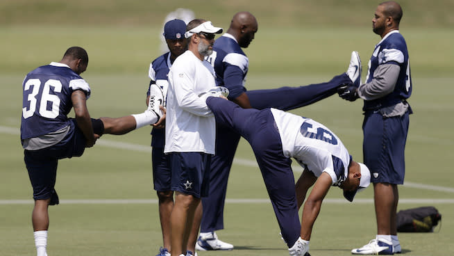 Dallas Cowboys Stretching