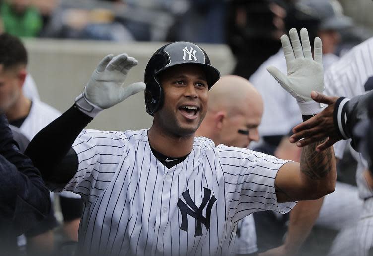 Yankees outfielder Aaron Hicks joined Mickey Mantle in an exclusive home run club (AP)