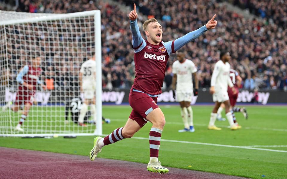 Jarrod Bowen celebrates putting West Ham in front