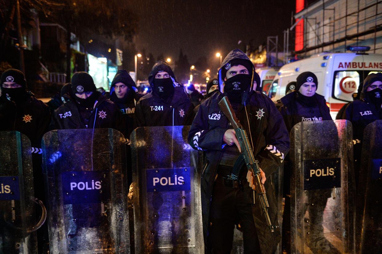 istanbul turkey attack police manhunt