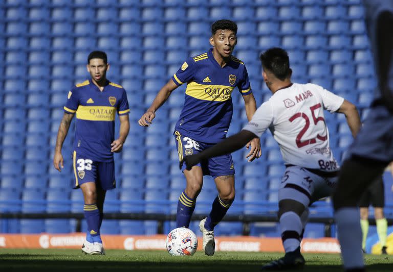 Cristian Medina de Boca Juniors, el mediocampista del equipo de Russo recibió el resultado positivo del hisopado por Covid-19, luego de tener contacto estrecho.