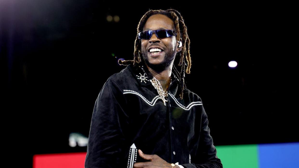 <div>INGLEWOOD, CALIFORNIA - SEPTEMBER 01: (Editorial Use Only) 2 Chainz performs onstage during the "RENAISSANCE WORLD TOUR" at SoFi Stadium on September 01, 2023 in Inglewood, California. (Photo by Kevin Mazur/WireImage for Parkwood)</div>