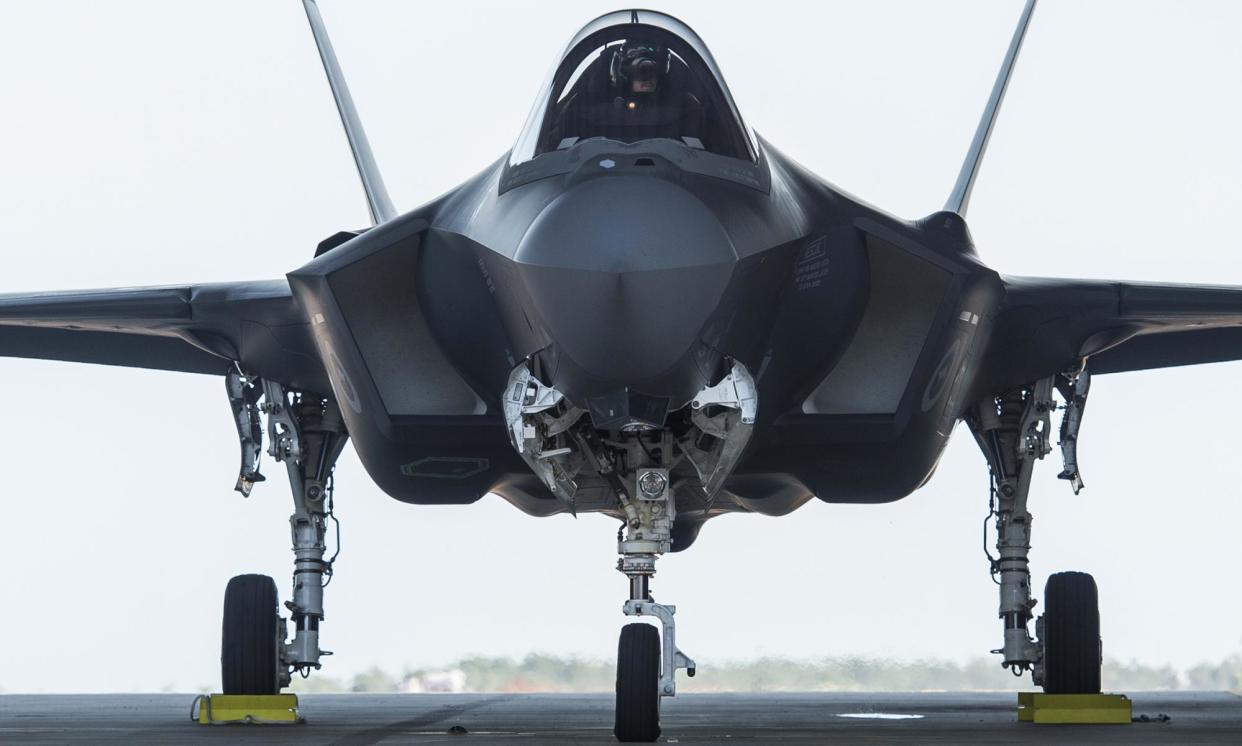 <span>ADF personnel prepare an F-35A Lightning II for a training exercise in the Northern Territory in May 2021. Plans to expand the RAAF’s fleet of the fighter jet have been shelved.</span><span>Photograph: Aaron Bunch/AAP</span>