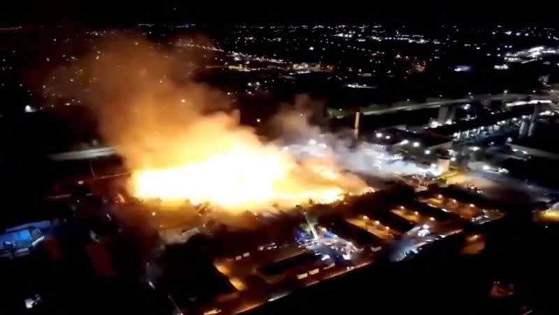 Major blaze hits Smurfit Kappa packaging plant in UK