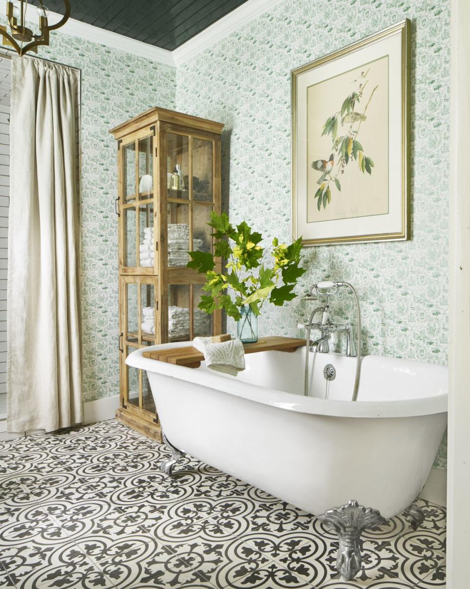 Toile Bathroom Wallpaper with a Twist