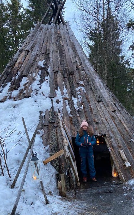 Rebecca at the Trysil Hestesenter teepee