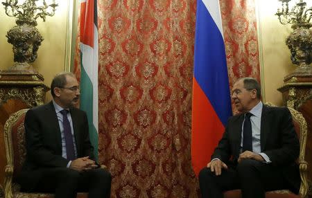 Russian Foreign Minister Sergei Lavrov and his Jordanian counterpart Ayman Safadi attend a meeting in Moscow, Russia January 24, 2017. REUTERS/Maxim Shemetov