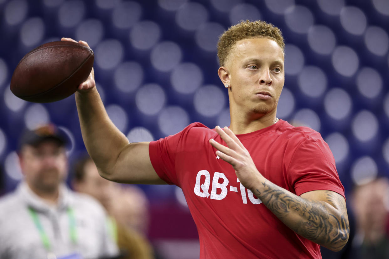 INDIANAPOLIS, INDIANA - MARCH 2: Spencer Rattler #QB10 of South Carolina participates in a drill during the NFL Combine at the Lucas Oil Stadium on March 2, 2024 in Indianapolis, Indiana. (Photo by Kevin Sabitus/Getty Images)