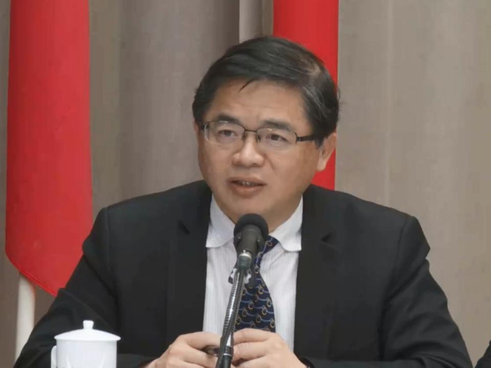 行政院秘書長李孟諺表示，全民普發６千元有機會在４月前發放。（圖：翻攝行政院臉書）