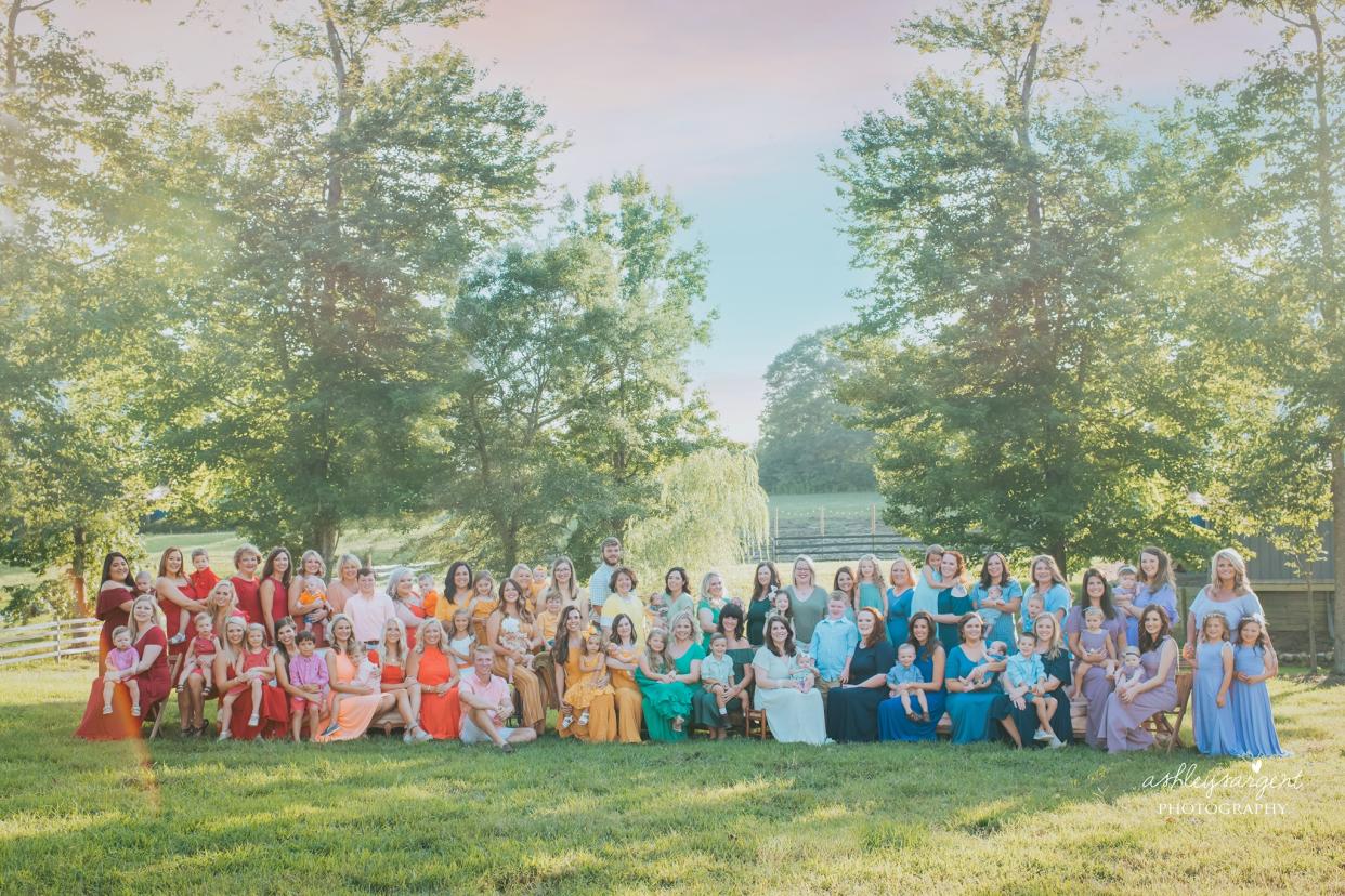 An Alabama photographer got 40 women together for a 'rainbow baby' shoot (Credit: Facebook)