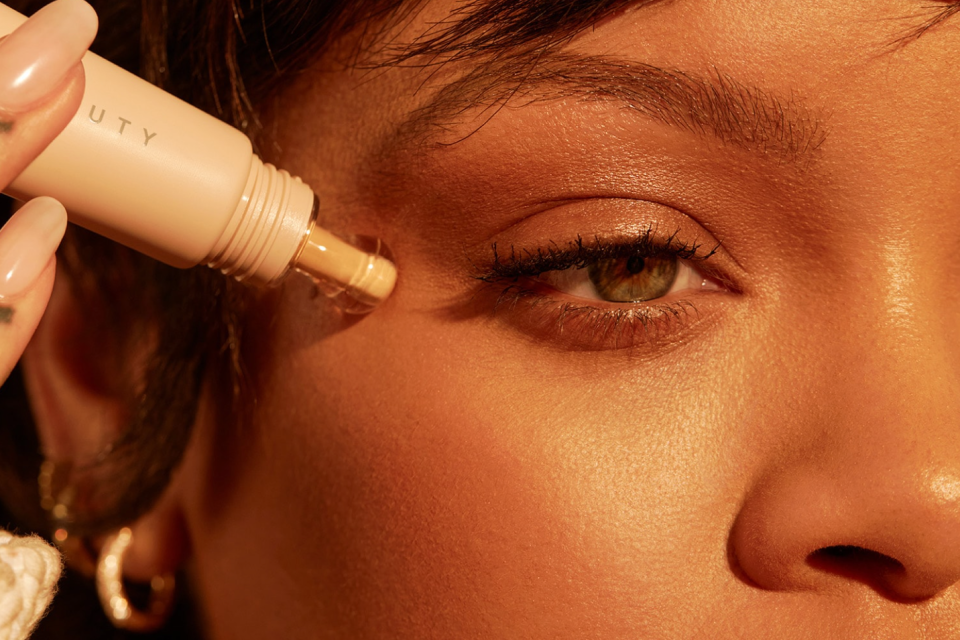 Avec son nouveau tube, Rihanna ne cesse de nous étonner (Fenty Beauty)