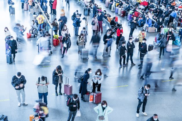 Travel issues are bound to happen during this year's holidays, according to experts. (Photo: Vivien.x.Li via Getty Images)