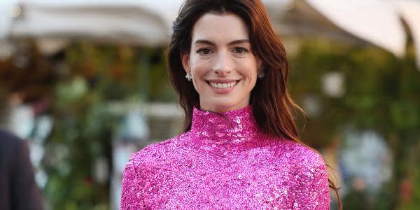 Anne Hathaway dice que sufrió mucho tras ganar el premio Óscar: me he convertido en una mejor persona