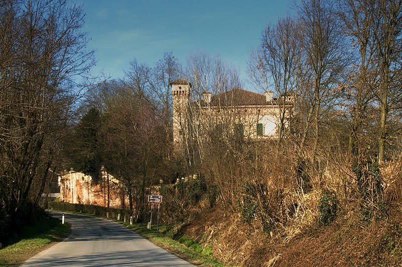 Villa Albergoni.