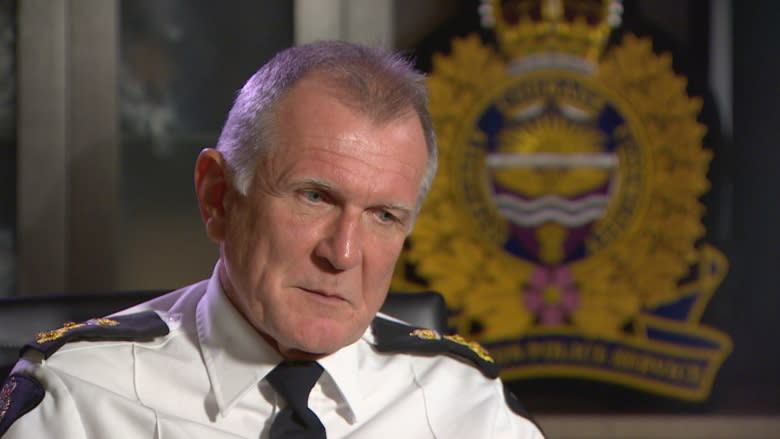 Three months separated Edmonton's police chief from contract extension he wanted