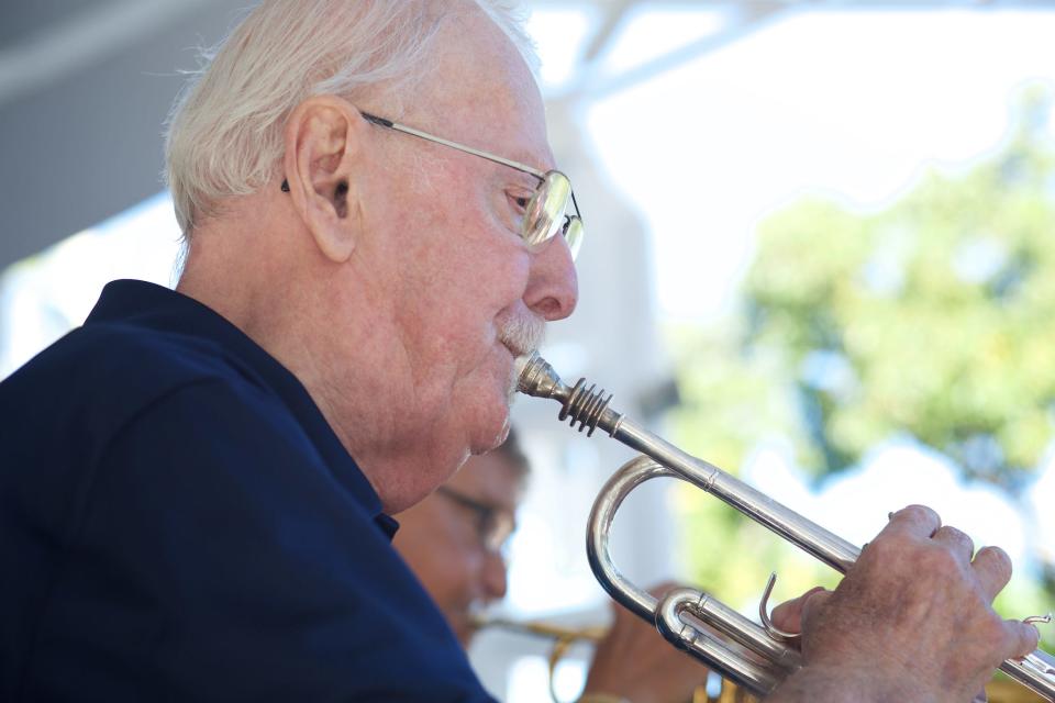 Art Zens with the Naples Big Band