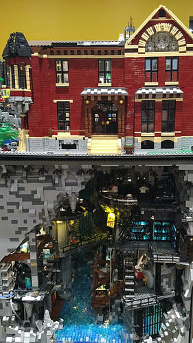 Lego Batman Movie' teaser trailer takes us inside the brick Batcave - CNET