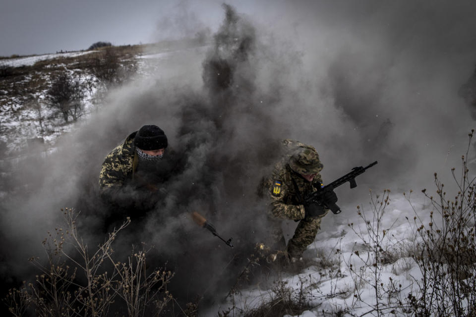2022年2月5日，烏克蘭北部城市奧布希夫，平民參與一個由領土防衞隊舉行的軍事訓練。 