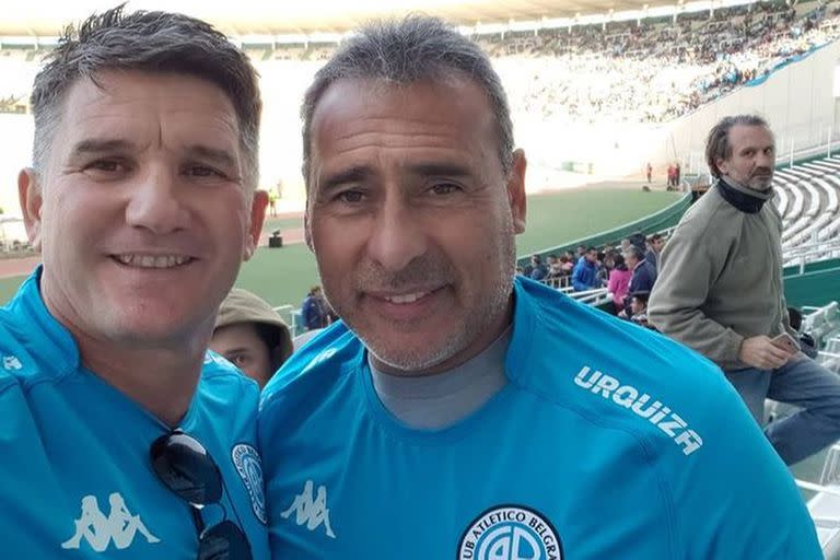 Con José Luis Villarreal, símbolo del Pirata, en las tribunas del Kempes