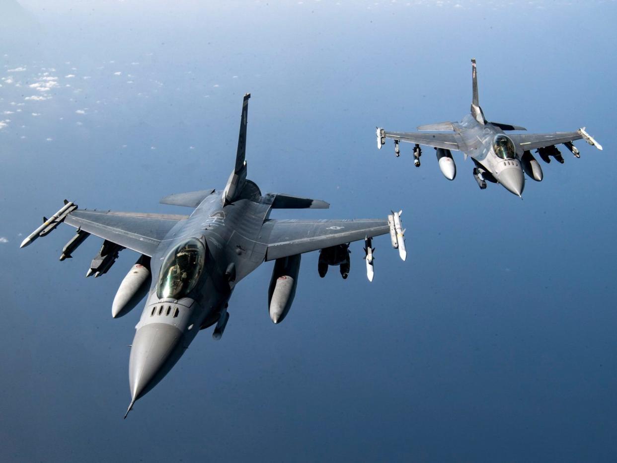 Two US Air Force F-16 Fighting Falcons