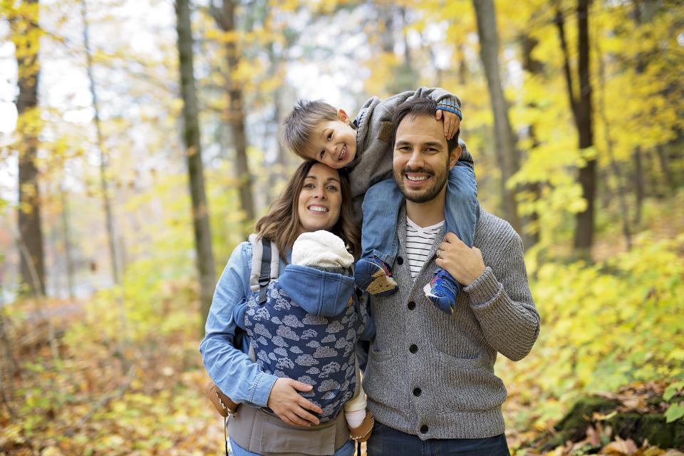 Reconoce la individualidad en cada hijo o hija. No pierdas de vista que aunque sean hermanos, pequeños o grandes,  son personas distintas y únicas/Getty Images.