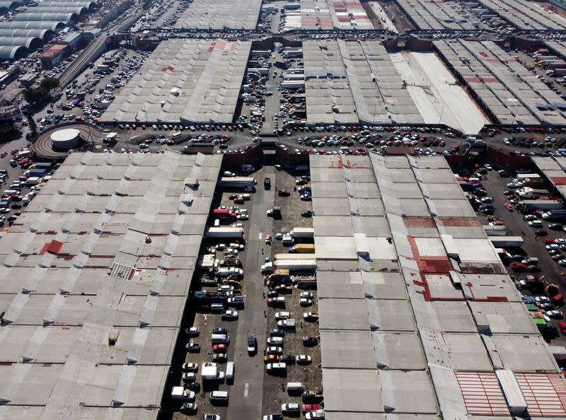 FILE PHOTO: Massive food market in Mexico City poised to harness sunshine for power