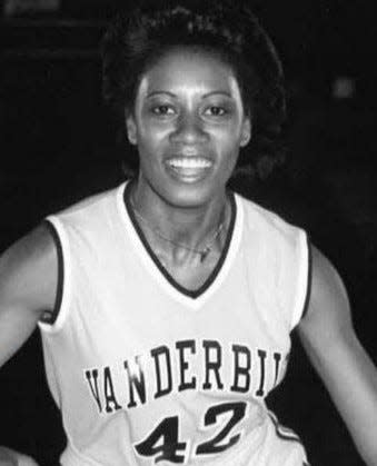 Former Mt. Juliet and Vanderbilt basketball star Cathy Bender was a 2021 inductee into the Tennessee Sports Hall of Fame.
