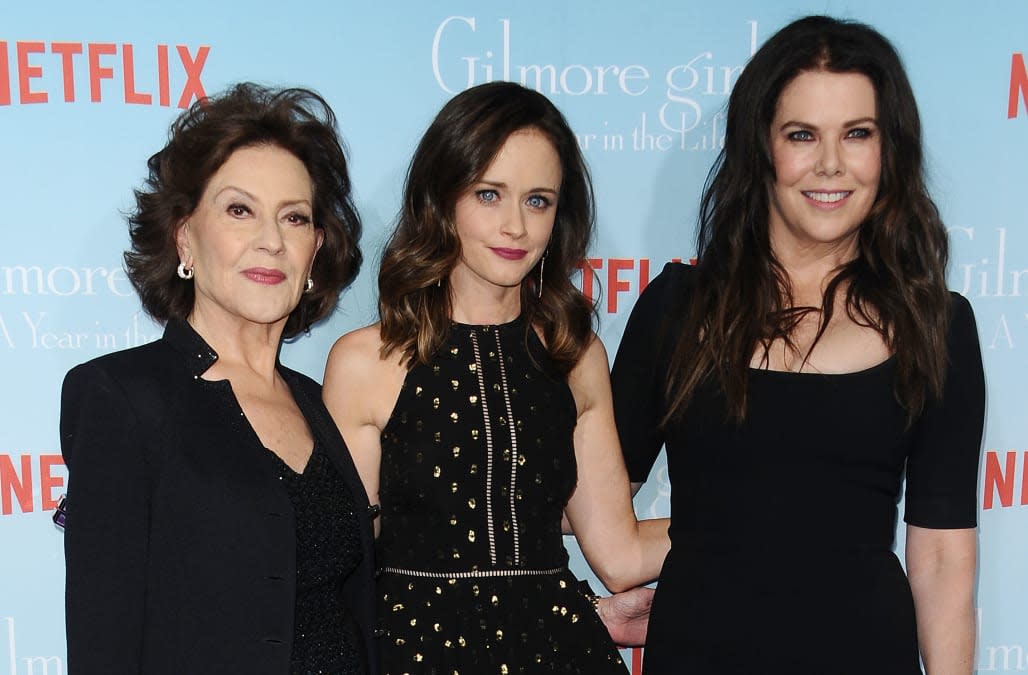 Premiere Of Netflix's 'Gilmore Girls: A Year In The Life' - Arrivals