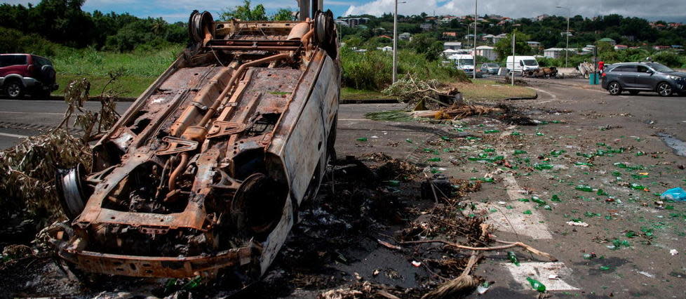 Un couvre-feu sera instauré en Martinique entre 19 heures et 5 heures « jusqu'au retour au calme pour faciliter l'intervention des forces de sécurités », a annoncé, jeudi 25 novembre, dans un communiqué le préfet de la Martinique, Stanislas Cazelles.  (Image d'illustration)
