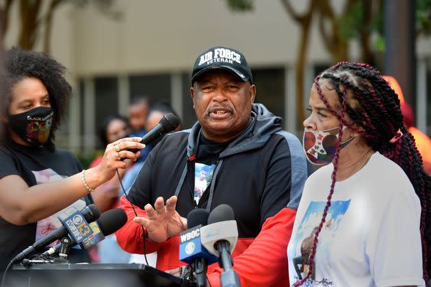 Anton Black's sister, father and mother speak during a press conference on Sept. 30, 2021, in Baltimore. Black, 19, died in 2018 during a struggle with officers who handcuffed him and shackled his legs. (Photo: AP Photo/Gail Burton, File)