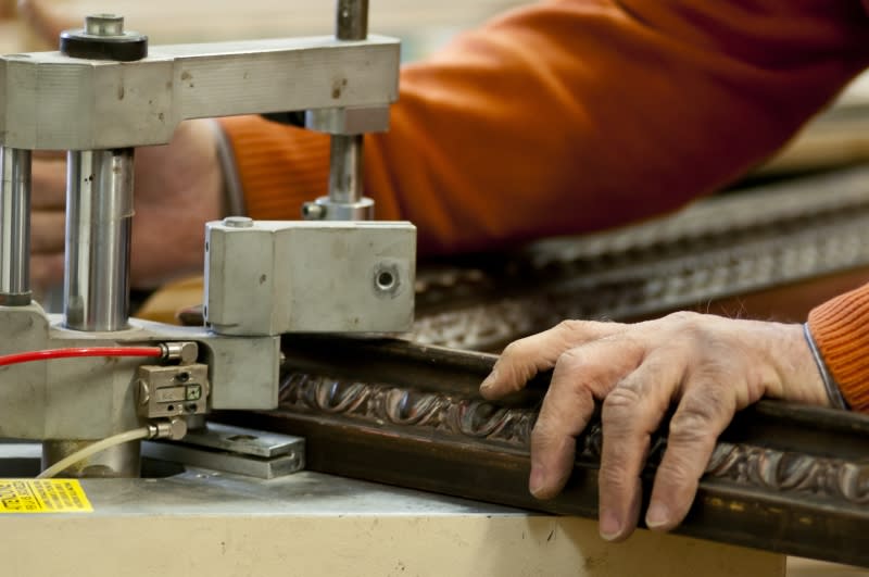 <b>Lavorazione del legno</b><br><br> Anche qui la frequenza è elevata: 41,98 di media in totale, di cui ben 37,80 di media riferita solo a chi durante il lavoro ha avuto un incidente che ha causato un’inabilità temporanea. Mentre i casi di morte sono inferiori con una cifra media di 0,07.