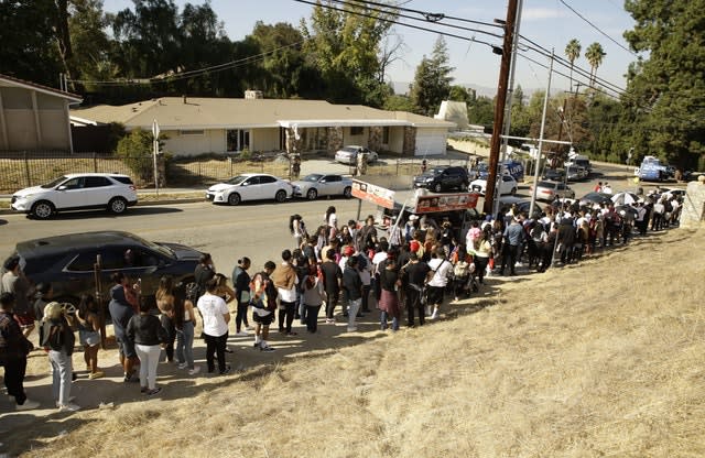 Queues build at Chris Brown’s home