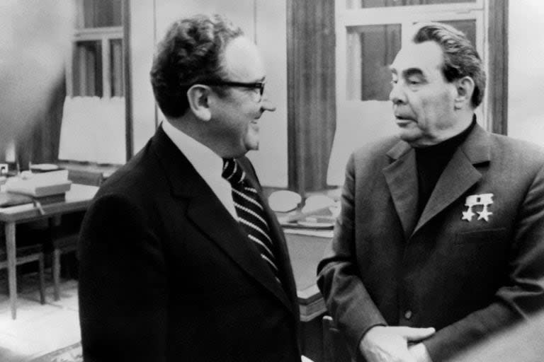 Kissinger junto a Brezhnev, en 1973
