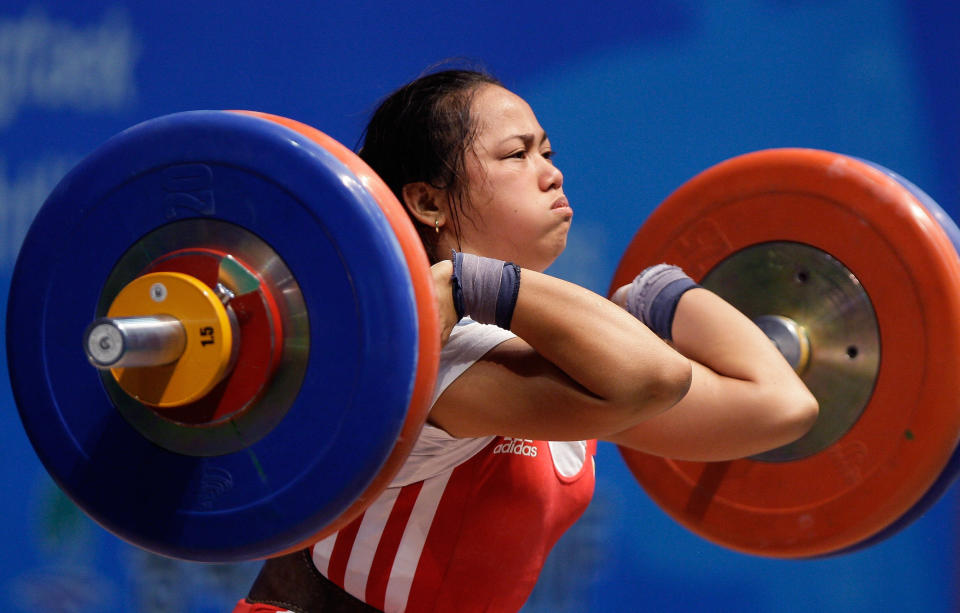 Weightlifter Hidlyn Diaz at the Asian championships last April. (Getty Images)