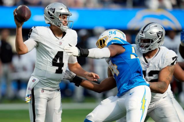 Khalil Mack helps revamped Chargers sack Raiders in opener - Los