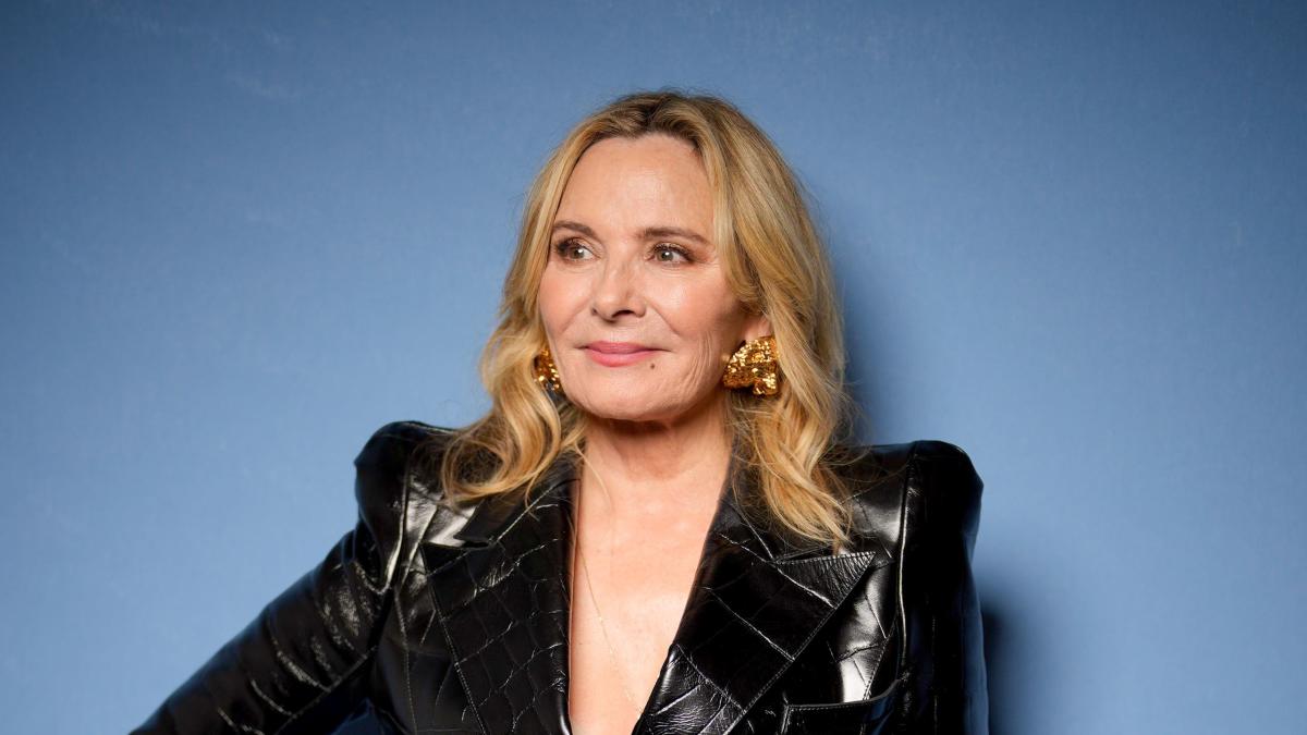At 67, Kim Cattrall Looks So Toned Modeling in New SKIMS Campaign