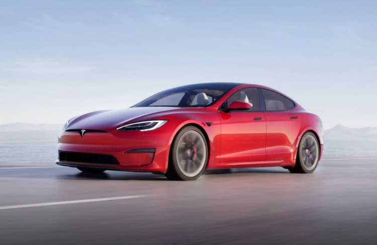 Novo Model S Plaid &#xe9; o carro mais r&#xe1;pido - e caro - da Tesla. Imagem: Youtube/Reprodu&#xe7;&#xe3;o