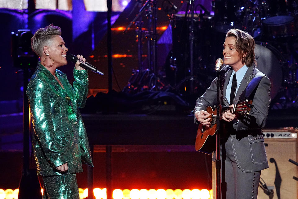 LOS ANGELES, CALIFORNIA - NOVEMBER 05: (L-R) Pink and Brandi Carlile perform on stage during the 37th Annual Rock & Roll Hall Of Fame Induction Ceremony at Microsoft Theater on November 05, 2022 in Los Angeles, California. (Photo by Jeff Kravitz/FilmMagic)