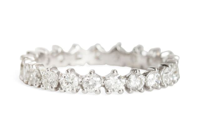 The 20 Best Diamond Anniversary Bands To Celebrate Your Love