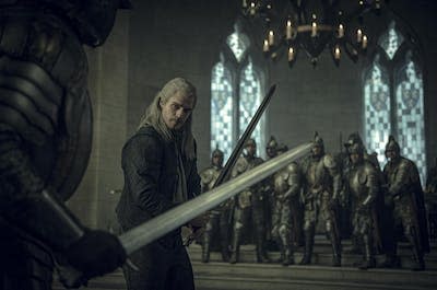 Henry Cavill interpretando a Geralt de Rivia en la serie ‘The Witcher’. <a href="https://www.filmaffinity.com/es/film647070.html" rel="nofollow noopener" target="_blank" data-ylk="slk:FilmAffinity;elm:context_link;itc:0;sec:content-canvas" class="link ">FilmAffinity</a>