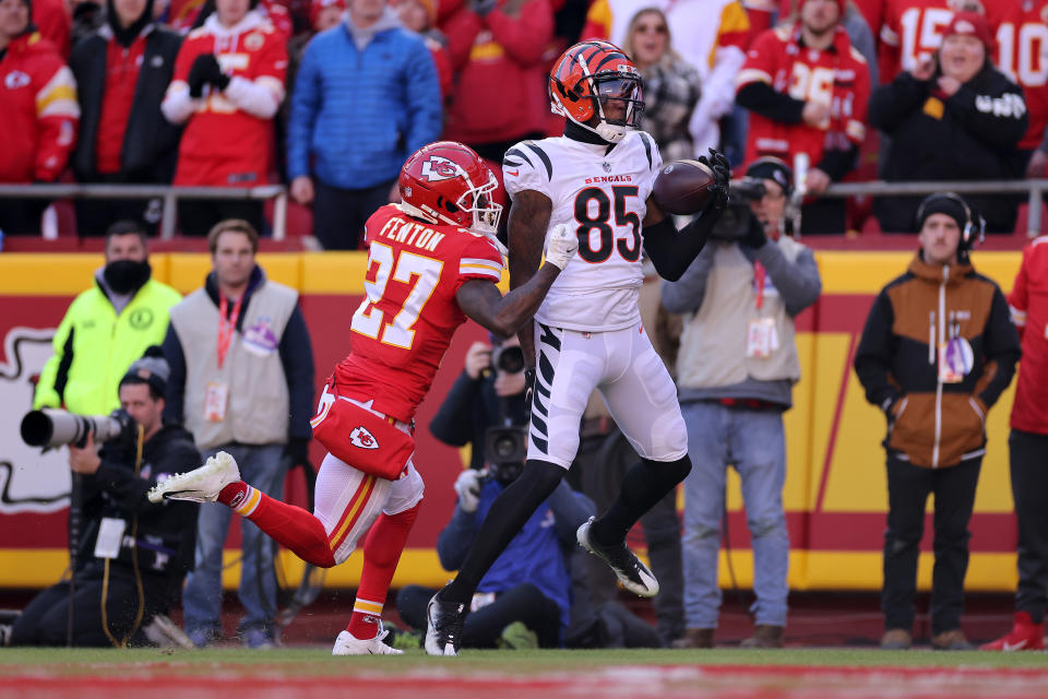 KANSAS CITY, MISSOURI - JANUARY 30: Cornerback Rashad Fenton #27 of the Kansas City Chiefs breaks up a pass intended for wide receiver Tee Higgins #85 of the Cincinnati Bengals in the first half in the AFC Championship Game at Arrowhead Stadium on January 30, 2022 in Kansas City, Missouri. (Photo by David Eulitt/Getty Images)