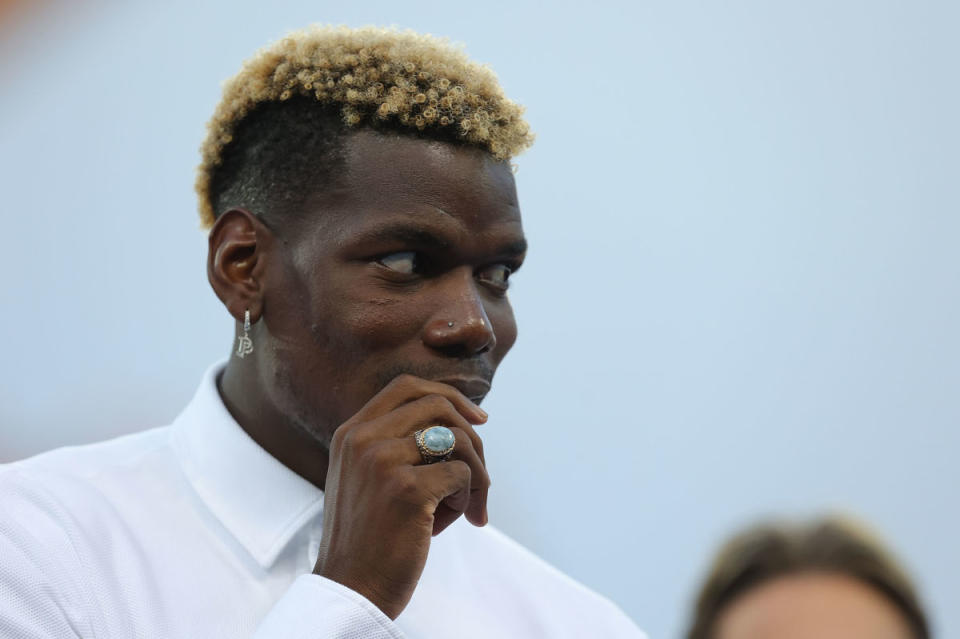 Video: France fans greet banned Juventus star Pogba