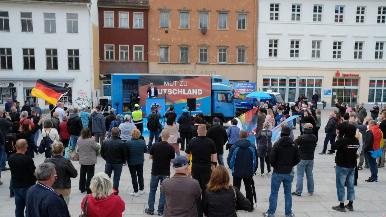 AfD-Wahlkampfveranstaltung in Weißenfels. CDU-Politiker distanzieren sich vor der Landtagswahl von der AfD.