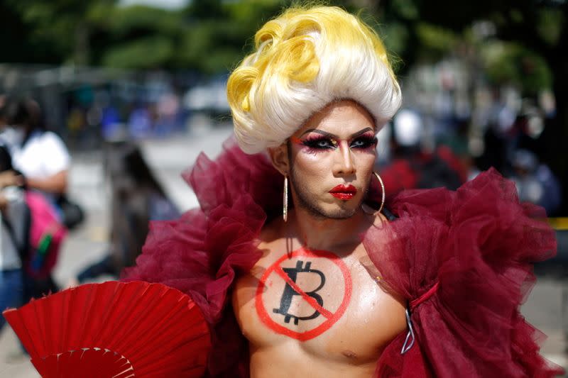 Protest against the use of Bitcoin as legal tender, in San Salvador