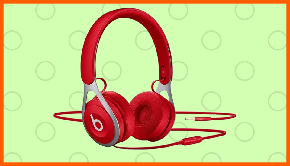 Save a bundle—and look cool to boot—with these Beats headphones. (Photo: Amazon)