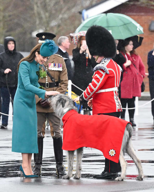 Los príncipes de Gales celebrando el Día de San Patricio