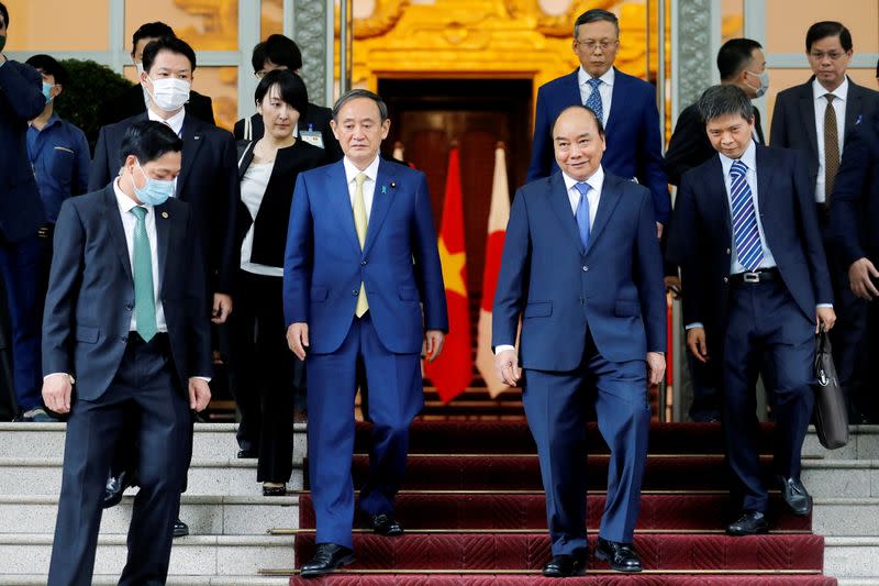 Japanese Prime Minister Yoshihide Suga visits Vietnam